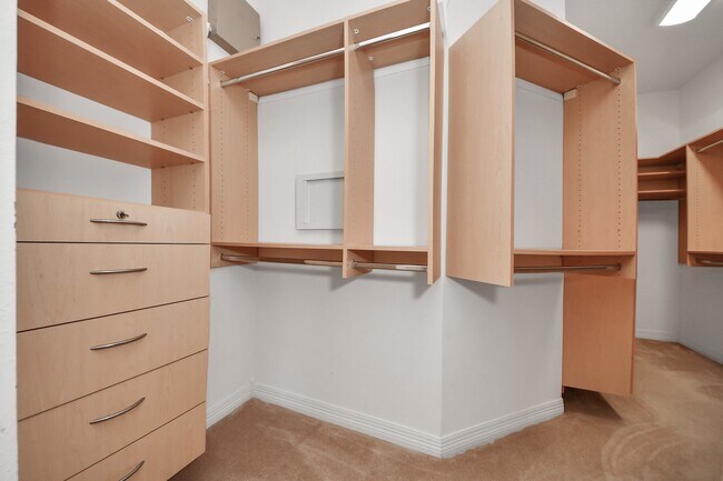 Building Photo - 17618 Raven Canyon Ln