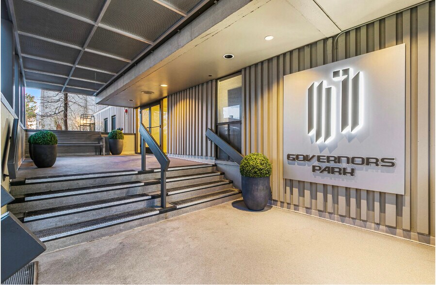 Building Photo - 777 N Washington St