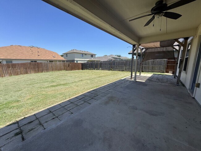 Building Photo - 5203 Causeway Ct