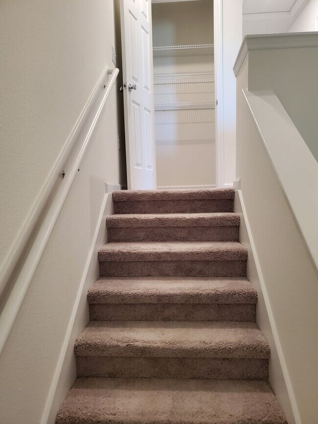 Building Photo - 3 Bed 2.5 Bath with Garage in the newly de...