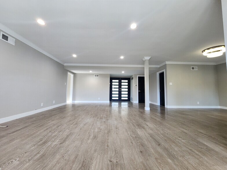 Building Photo - 17200 Willard St