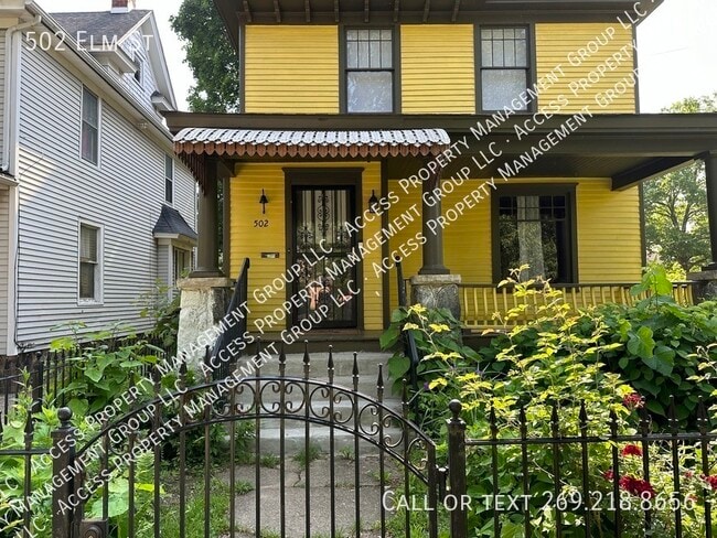 Building Photo - 502 Elm St