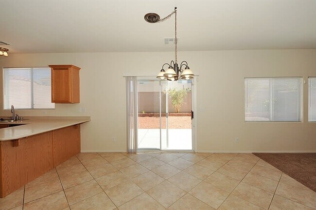 Building Photo - 8913 Wolf Dancer Ave