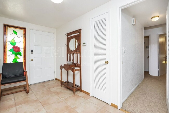 Building Photo - 9379 Esther St