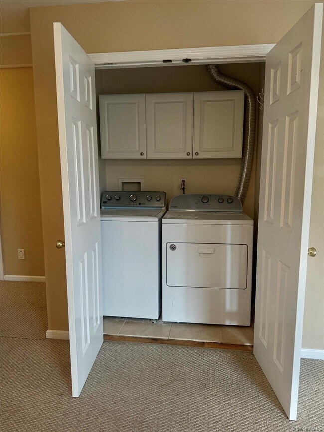 Building Photo - 20 Bronx St