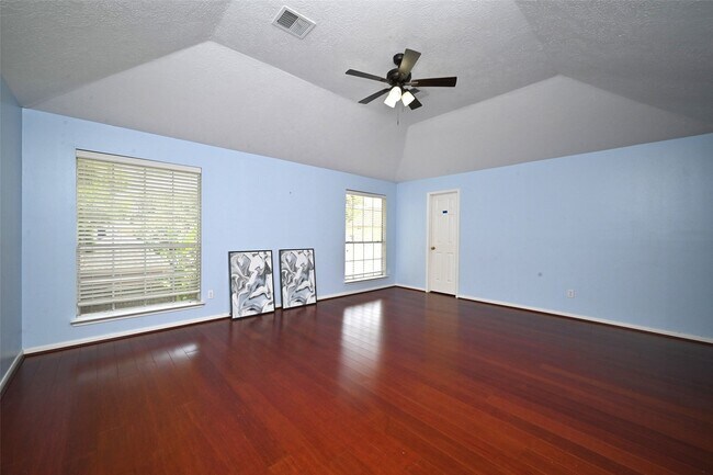 Building Photo - 6419 Sutter Park Ln