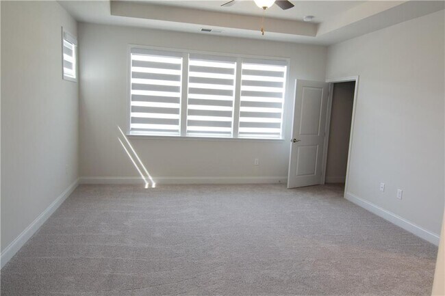 Building Photo - 2472 Knob Crk Rd