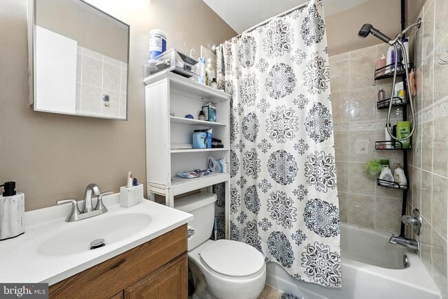 Building Photo - 14727 Bentley Square