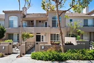 Building Photo - 7 Windchime