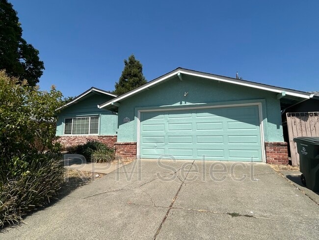 Building Photo - 271 Citrus Ave
