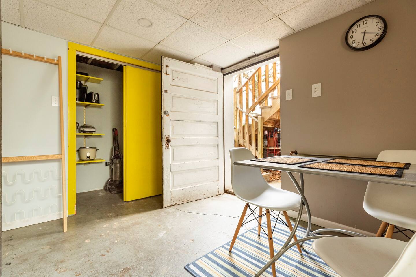 Rear Entrance East - 540 S Taylor Ave