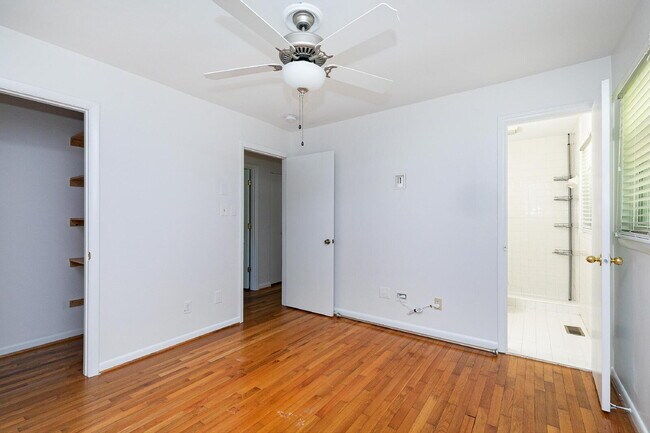 Building Photo - 1512 Beechwood Dr