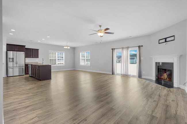 Building Photo - 1000 Abby Leigh Ave