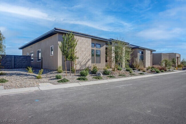 Building Photo - 4778 Outlook Peak St