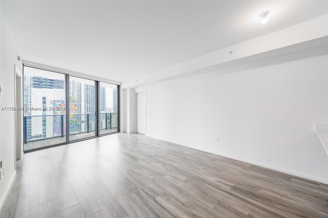 Building Photo - 801 S Miami Ave