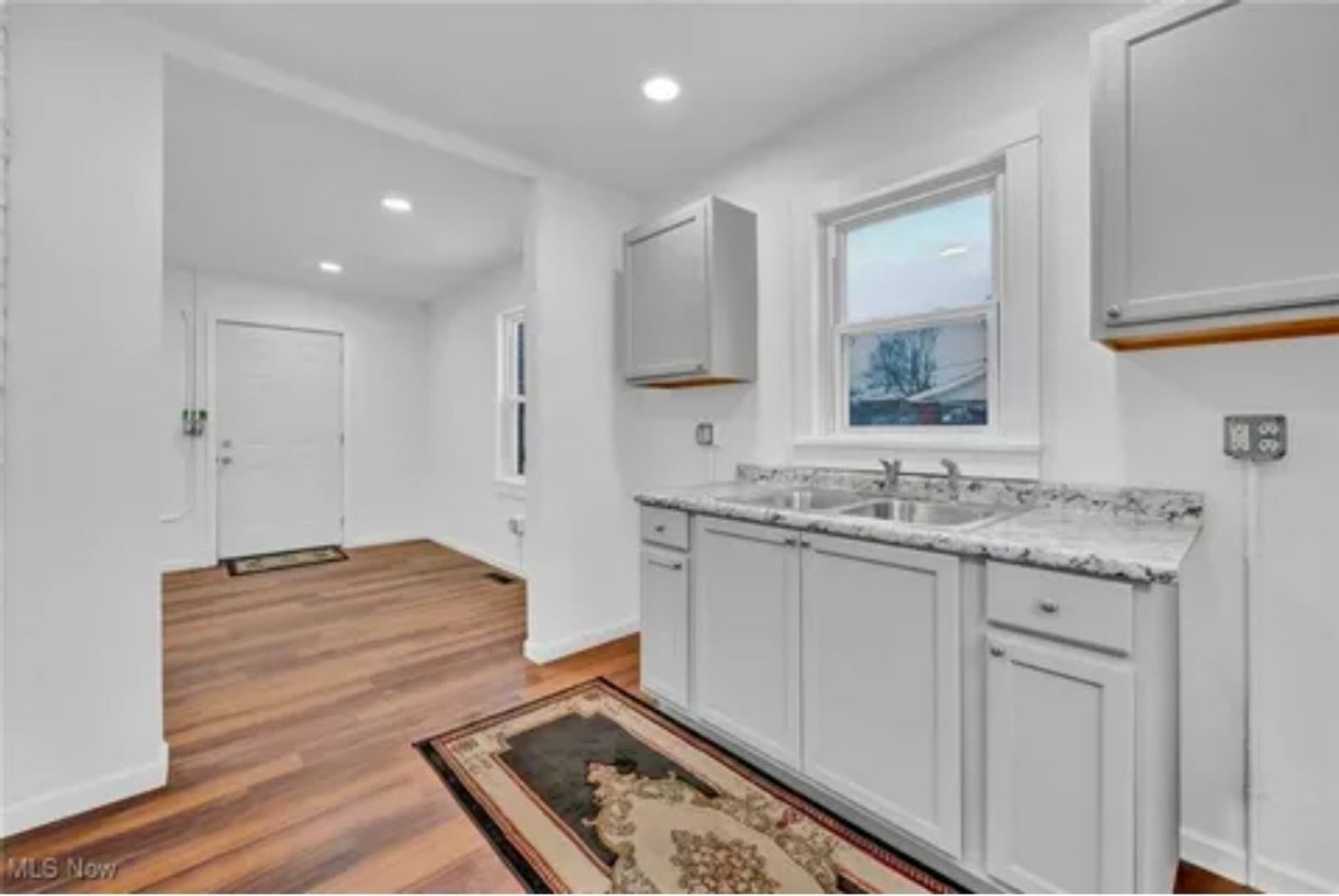 Building Photo - 1504 14th St SE