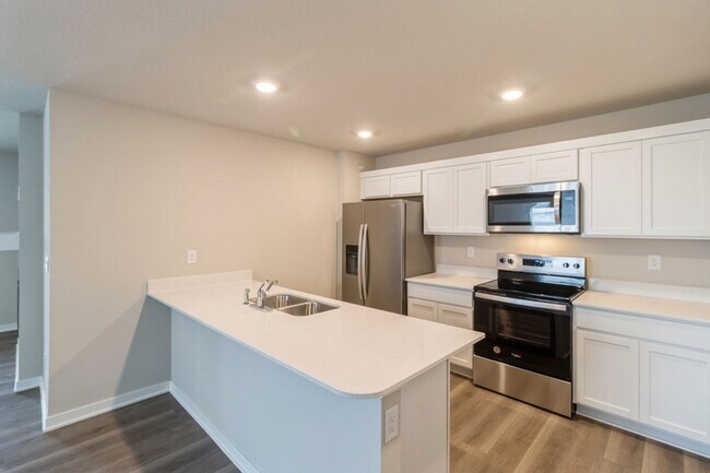 Building Photo - FULLY FINISHED BASEMENT!! 4 Bed, 3 Bath Home in Waukee