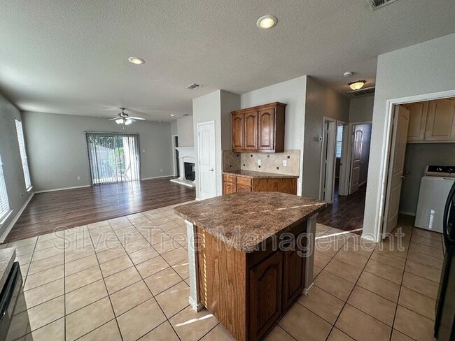 Building Photo - 420 Donagon Ct