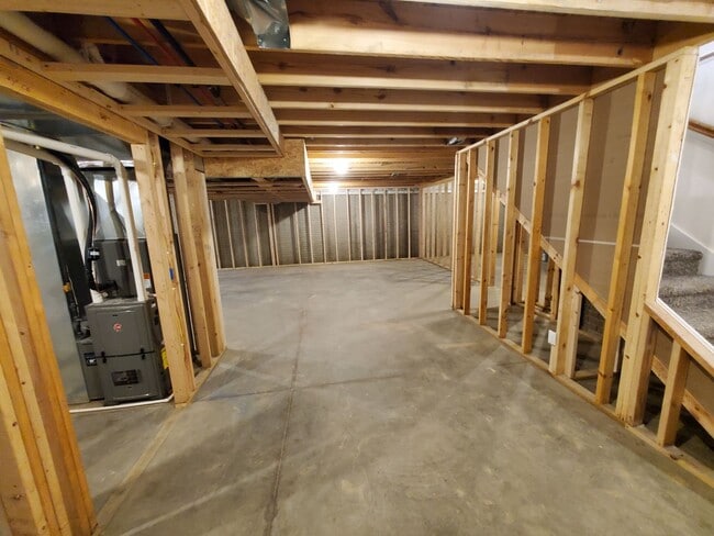 Building Photo - Charming 3-bedroom/2-bathroom duplex home in Washington, IL