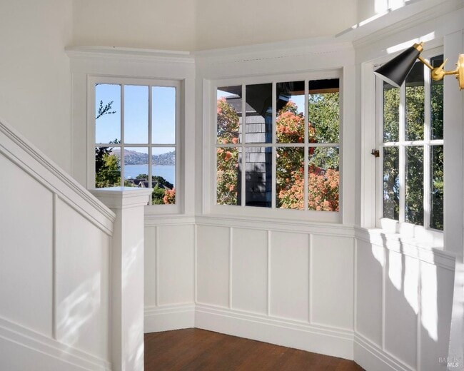 Building Photo - Gorgeous Sausalito Grand Craftsman Home w/...