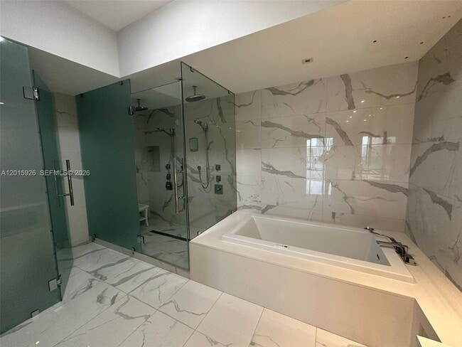 Building Photo - 5000 Island Estates Dr