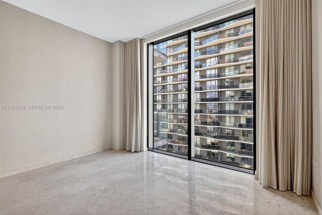 Building Photo - 88 SW 7th St