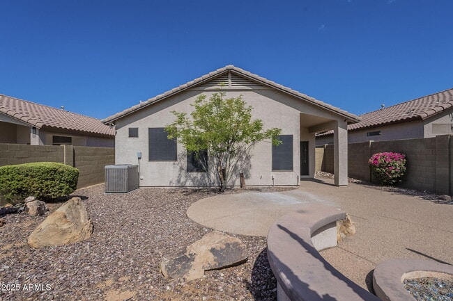 Building Photo - 40035 N Patriot Way