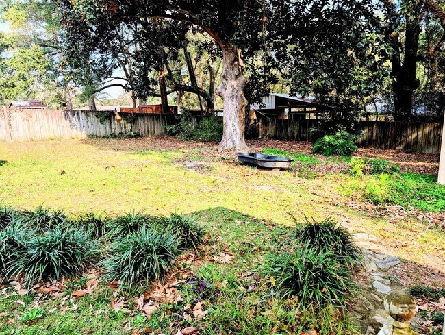 Building Photo - 30900 Driftwood Ln