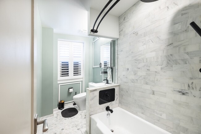 Building Photo - 1910 Kalorama Rd NW