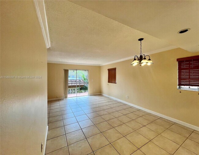 Building Photo - 8600 SW 109th Ave