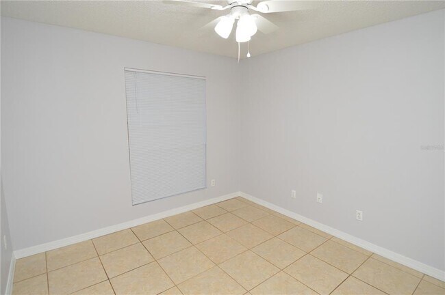 Building Photo - 8643 Mallard Reserve Dr