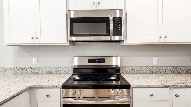 Building Photo - 5696 W Wedington Dr