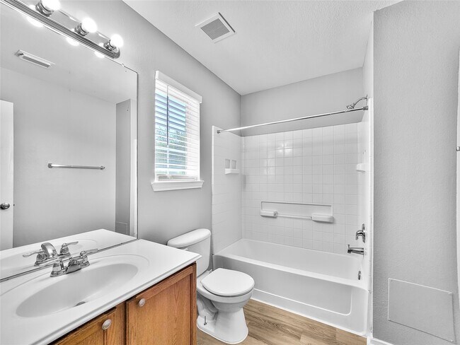 Building Photo - 2826 Feather Green Trail