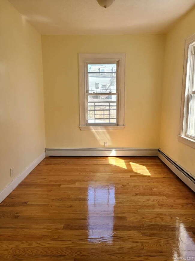 Building Photo - 20-27 121st St