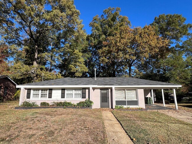 Primary Photo - Home for Rent in Montgomery