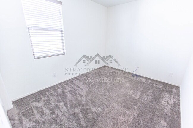 Building Photo - 15427 W Windward Ave