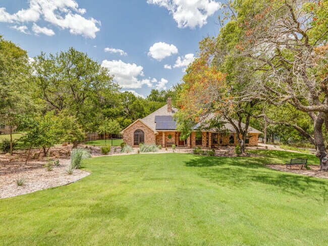 Building Photo - 119 Deer Creek Dr