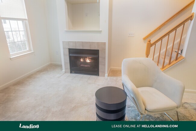 Building Photo - 8185 Scenic Meadow Dr