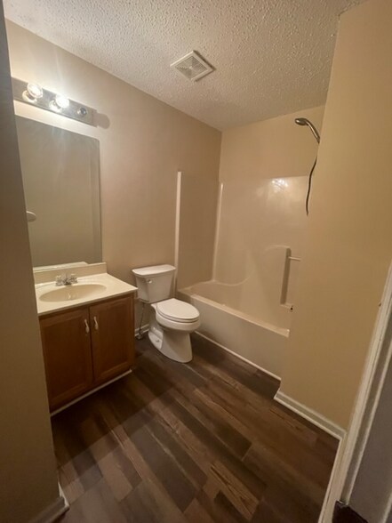 Building Photo - 601 Mountain Cove