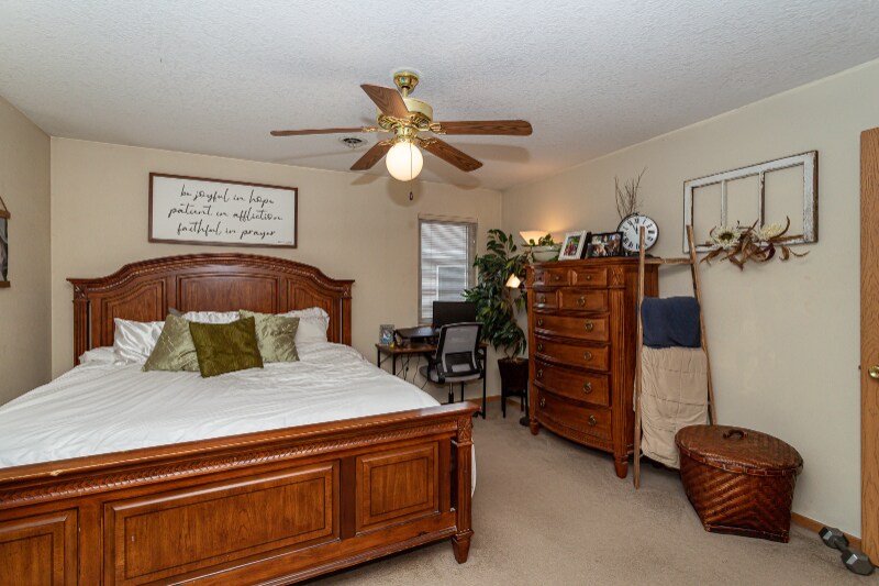 Building Photo - 1509 Prairie Dr