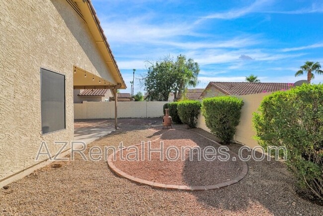 Building Photo - 3841 E Bighorn Ave