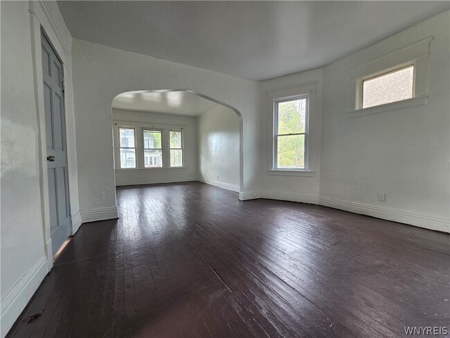 Building Photo - 67 Moeller St