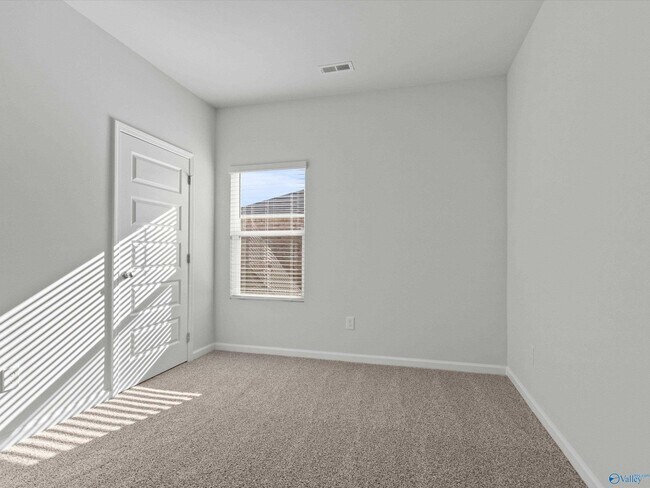 Building Photo - 1251 Eidson St