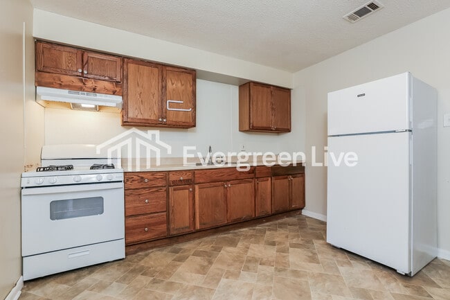 Building Photo - 8704 Duncan Dr