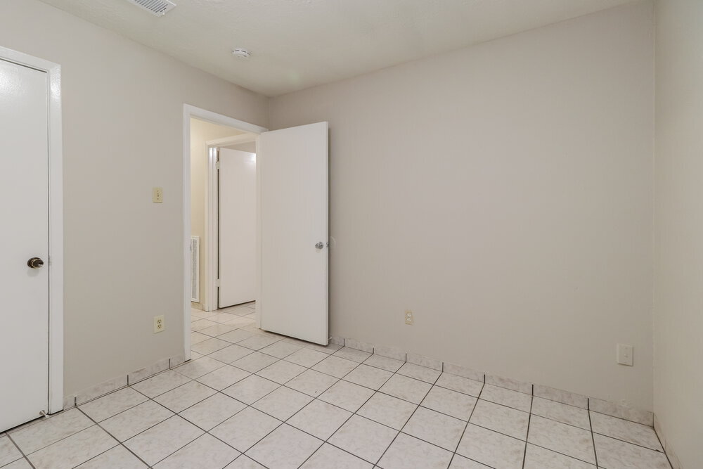 Building Photo - 6403 Fallengate Dr