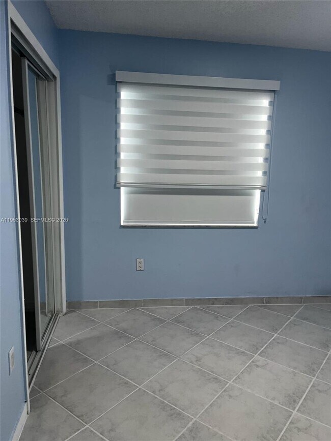 Building Photo - 13301 SW 25th Terrace