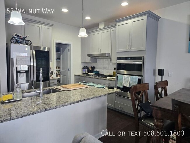 Building Photo - 53 Walnut Way