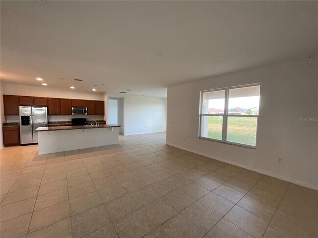 Building Photo - 2269 Waukegan Dr