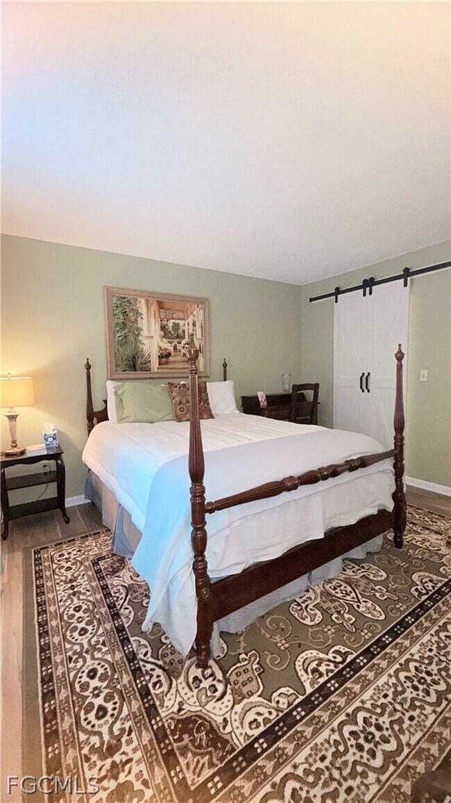 Building Photo - 9540 Green Cypress Ln