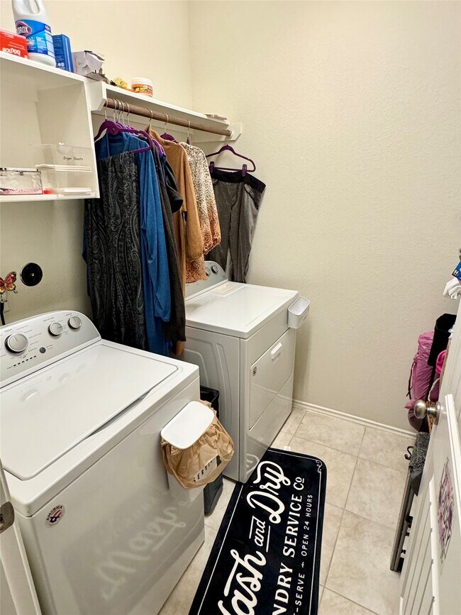 Building Photo - 3314 Jane Wy